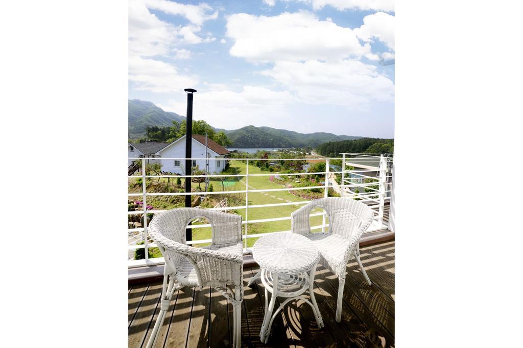 Walking Sky Pension Gapyeong Room photo
